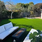 Two Bedroom House With Large Backyard And Grill